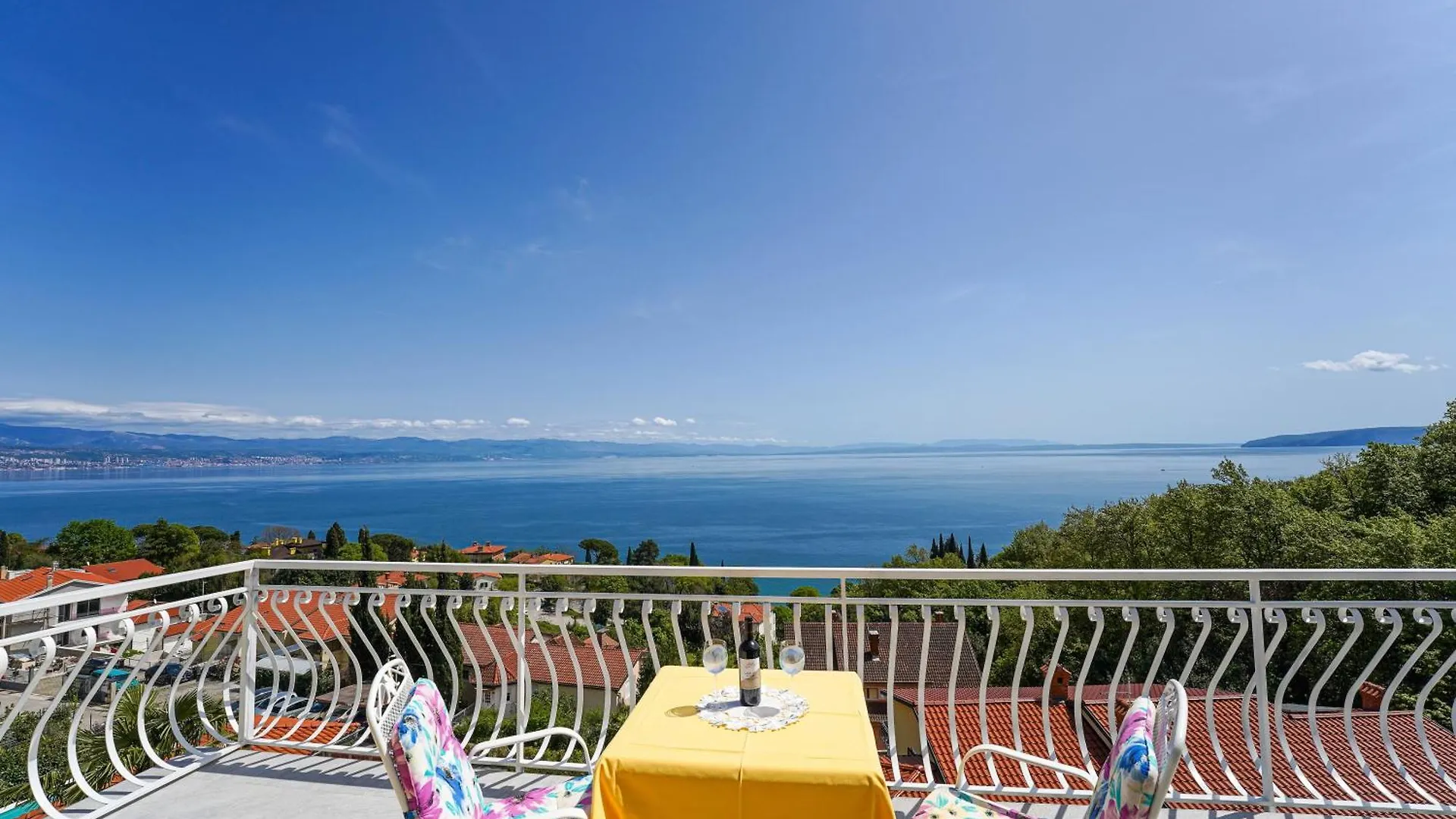 Villa Mona Lisa Lovran - Croatia Apartment